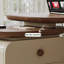 Bureau en noyer: espace pour les jambes spacieux-335353540