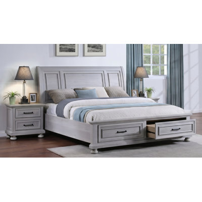 3 Piece Bedroom Set With Two Nightstands And Queen Bedframe