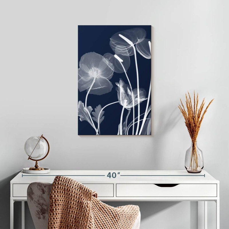 Harnek Navy Flora, 24" H x 16" W