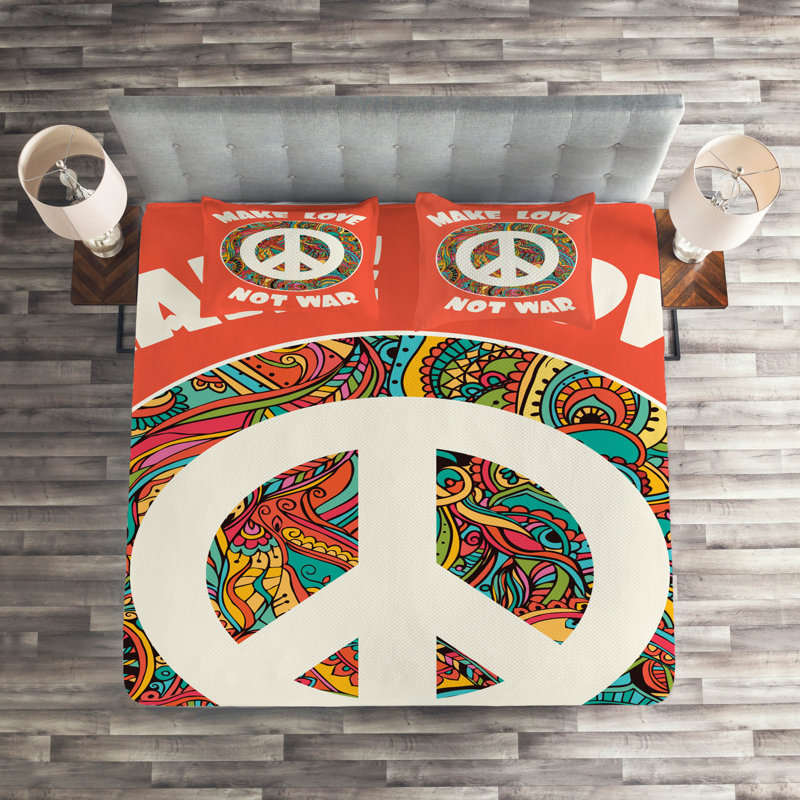 Groovy Eclectic Polyester Coverlet, King Bedspread + 2 Shams