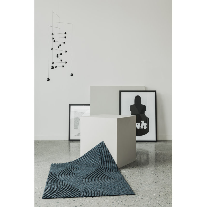 Sjo, 33" W x 51" L