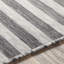 Tapis d'intérieur / extérieur rayé gris anthracite / ivoire Marlinton-705952548