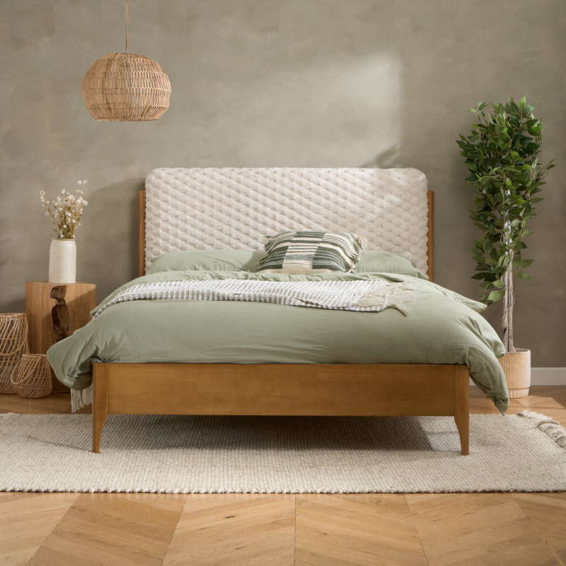 Hatti Bed, Double (4'6)