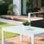 Ensemble de meubles de patio à structure en acier avec 2 chaises, 1 causeuse et table basse en verre trempé - Ensemble de conversation extérieur 4 pièces avec coussins en tissu Teslin pour la cour ou le jardin-101419790