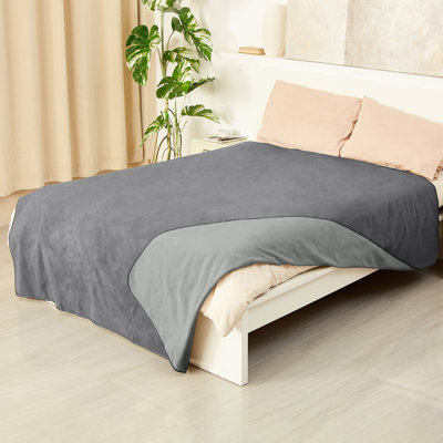 Couverture imperméable en polaire / microfibre Catalonia, 96 x 102 pouces