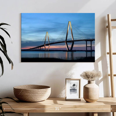 Lilie Ravenel Bridge à l'aube