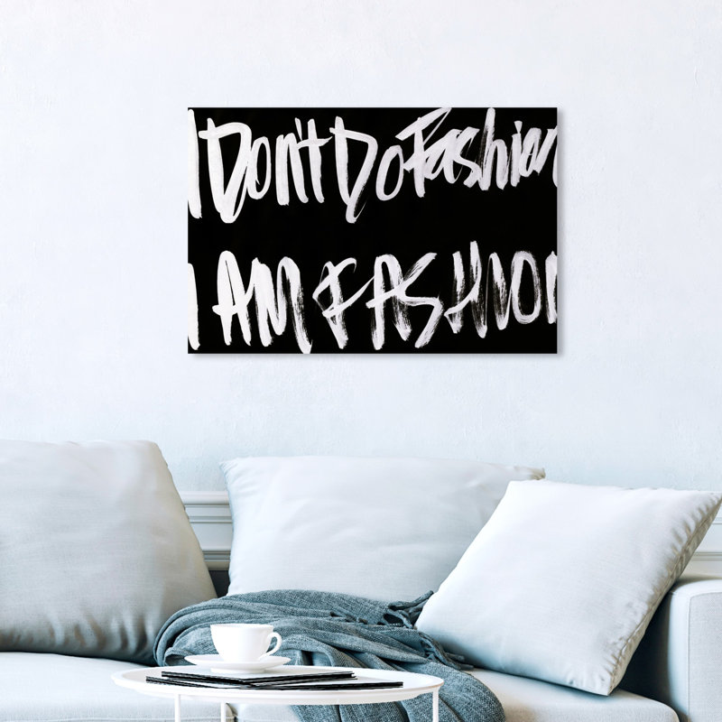 « mode is everything », art textuel sur toile, H 16 po x l 24 po x P 1,5 po