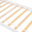 Lit plateforme avec table de chevet