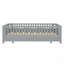 Lit plateforme avec garde-corps, structure en bois massif, conception compacte et peu encombrante-121053554-121053557