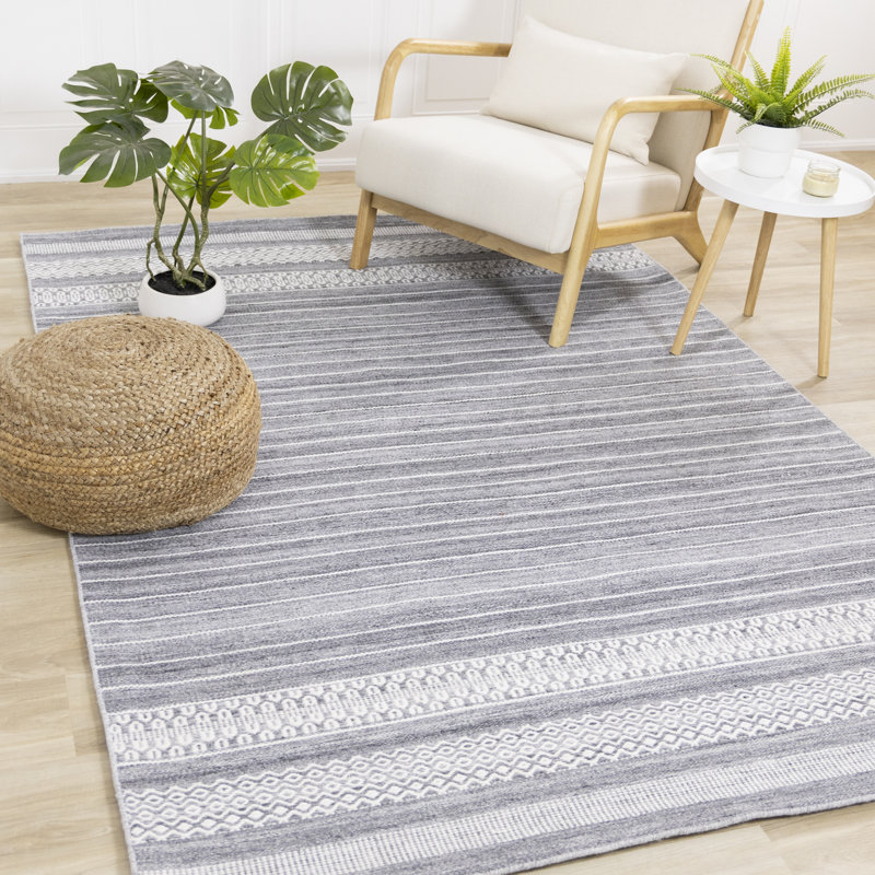 Methuen à rayures grises recyclées P.E.T. Tapis de salon, Rectangle 5 pi 3 po x 7 pi 7 po