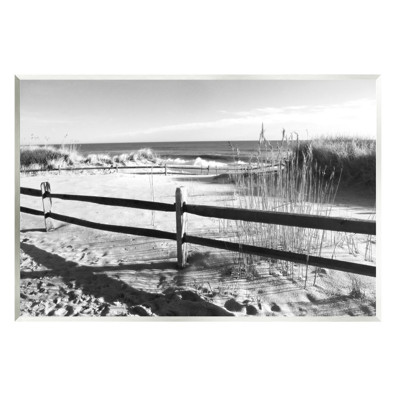 "Sandy Fenceed", art mural par GraffiTee Studios, H 13 po x l 19 po