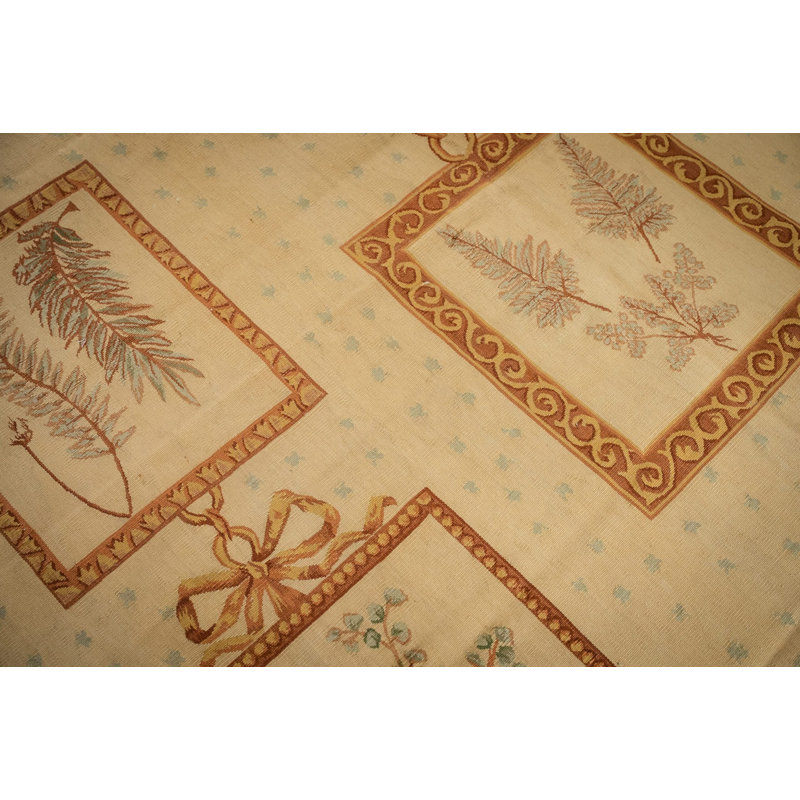 Tapis tissé à plat Vintage Aubusson, panneau botanique ivoire 8 pi 0 po x 10 pi 0 po