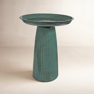 Bryttnee Birdbath