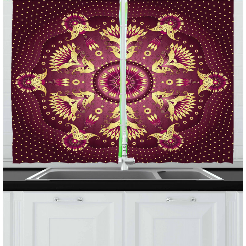 Pointed Kitchen Curtain