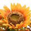 Arrangement floral dans un panier