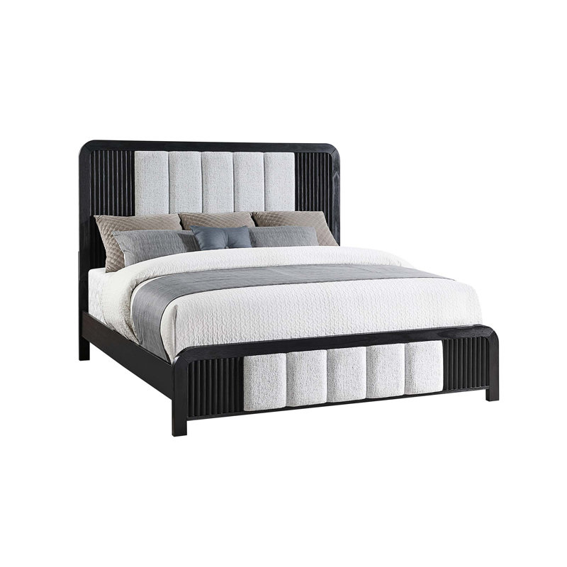 Beverly And Bed, Queen