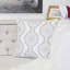 Ensemble de 2 coussins décoratifs en velours blanc 20 x 20 Holiday