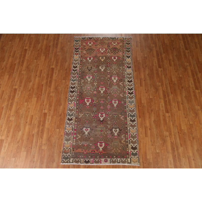 Tapis de couloir brun 4 x 9