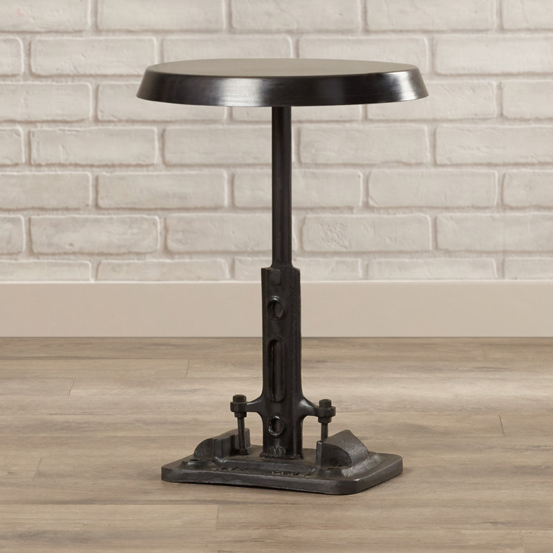 Wemoorland Pedestal End Table