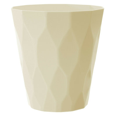 Caresha Pot Planter