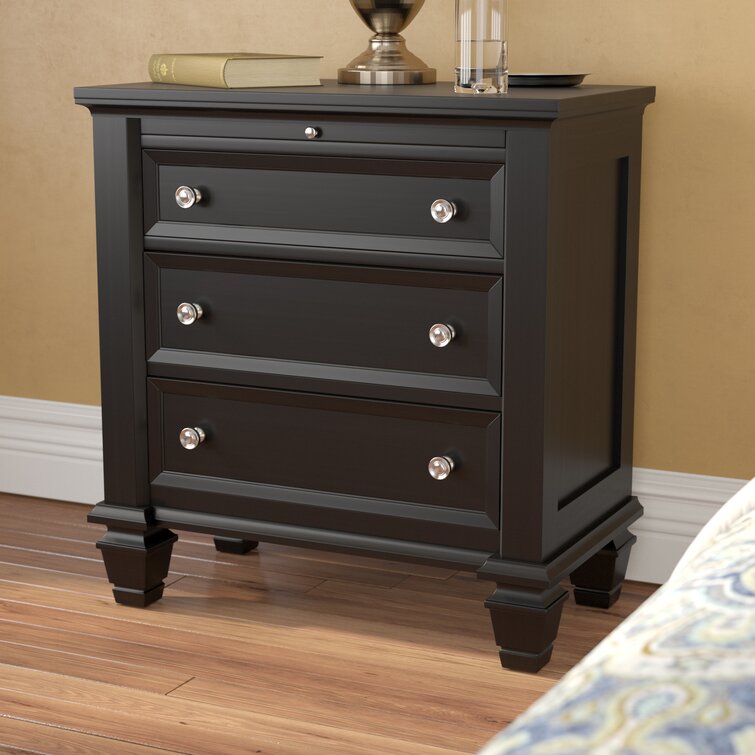 Ellis 3 - Drawer Bachelor's Chest