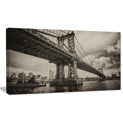 « manhattan bridge », reproduction de photo sur toile tendue gris foncé