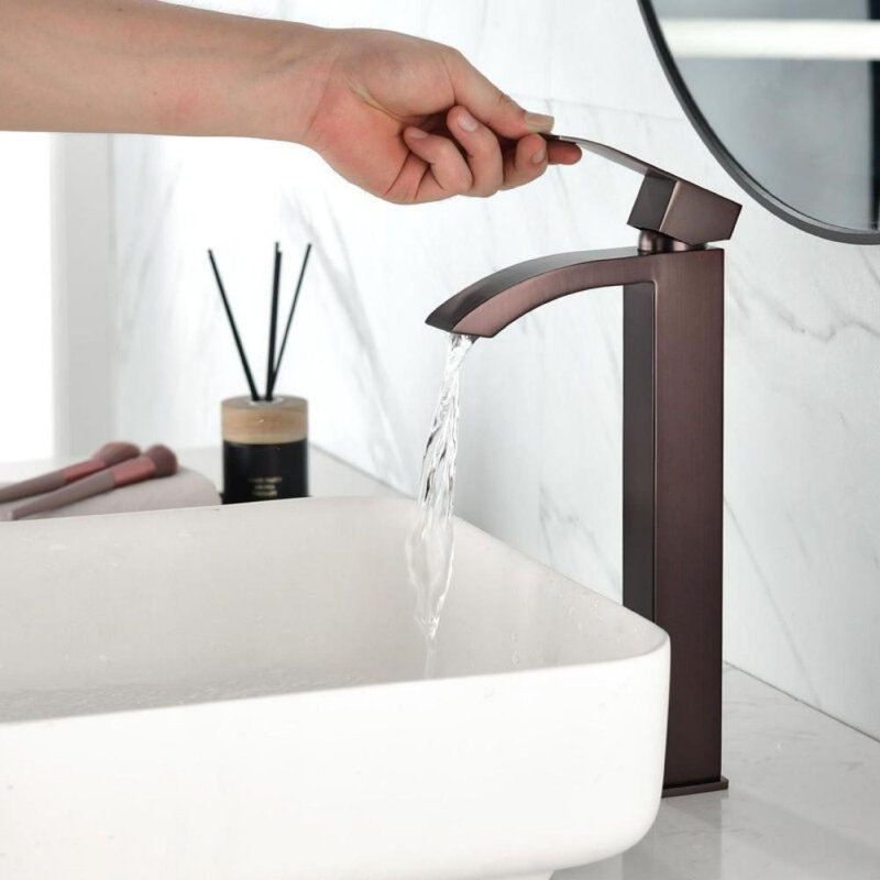 Single-handle Bathroom Faucet, Oil Rubbed Bronze