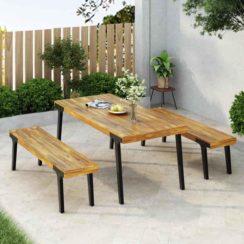 1 table et 2 bancs