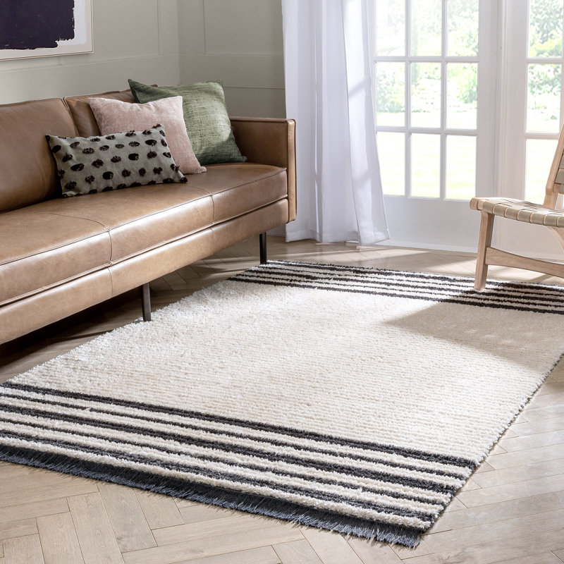 Ivory and Black Rectangular Synthetic Area Rug 5'3" x 7'3"