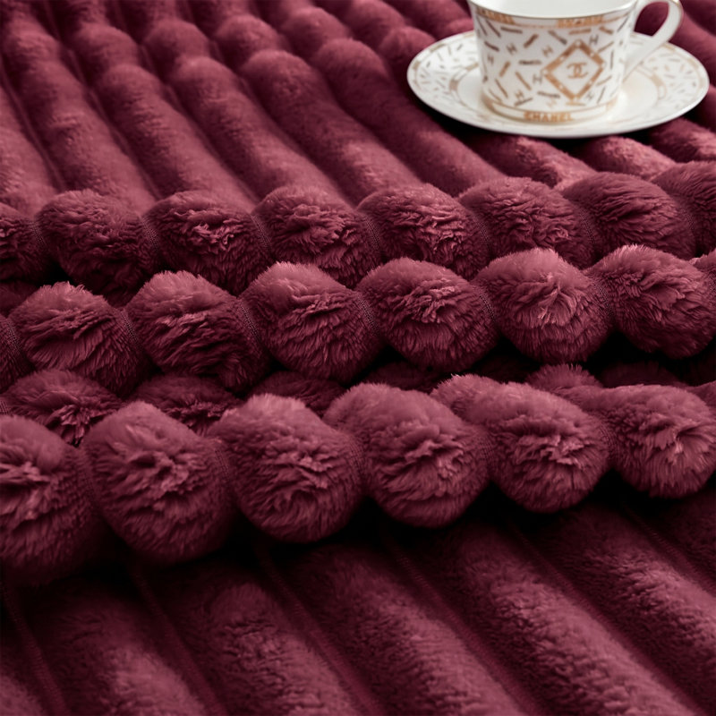 Ribbed Throw Blanket – Soft, Lightweight & Cozy Home Décor Throw, 240cm x 200cm, Maroon