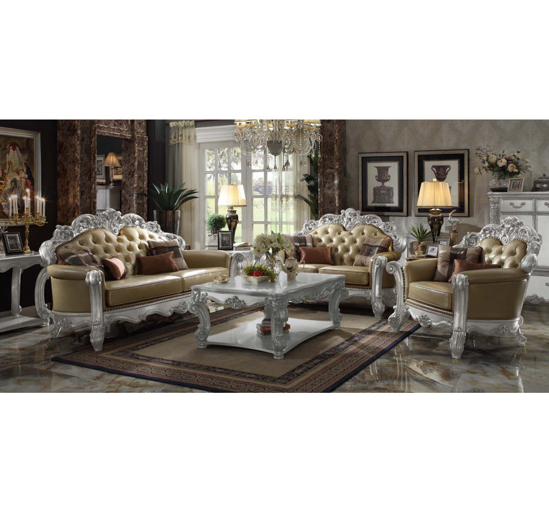 CHAIR W/2 PILLOWS
