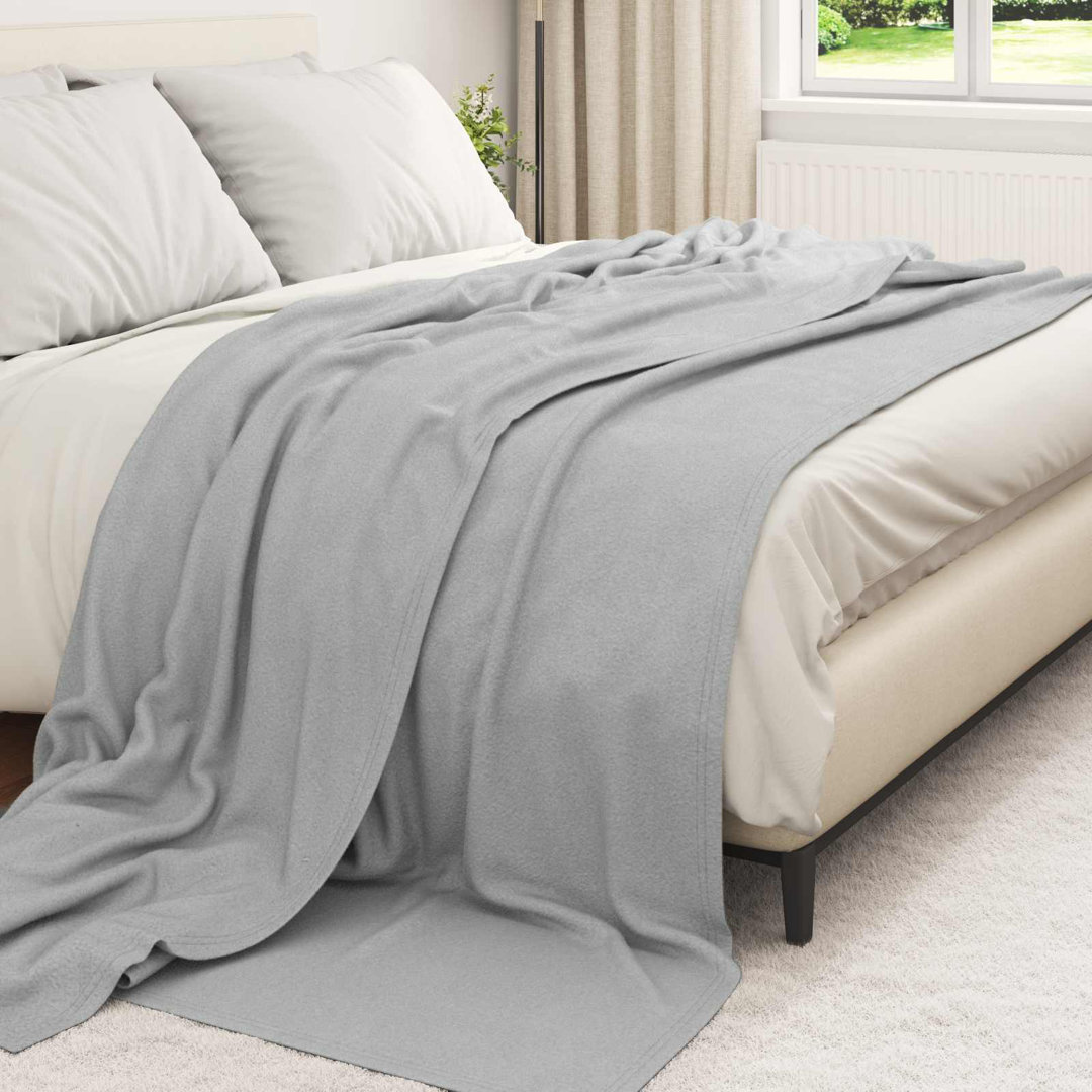 5.5-51 Throw Blanket
