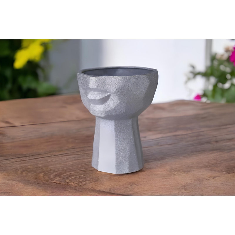 Darneisha Figurines & Sculptures, Silver