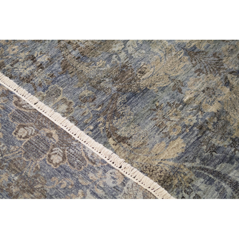 Pristine Damask Area Rug
