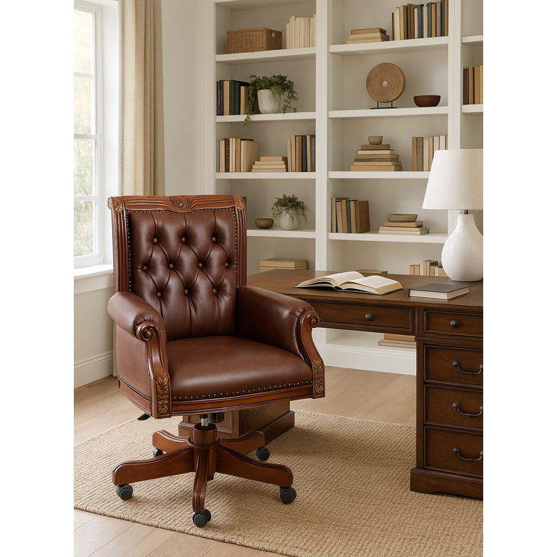 Chaise de bureau en cuir naturel