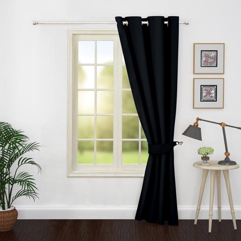 Rideau simple obscurcissant et isolant avec œillets, Noir, l 46 po x L 84 po