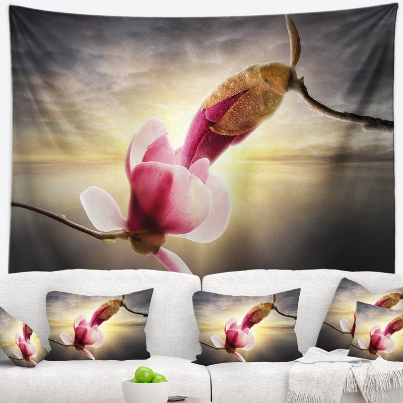 Tapisserie florale de magnifiques fleurs de magnolia, H 32 po x l 39 po
