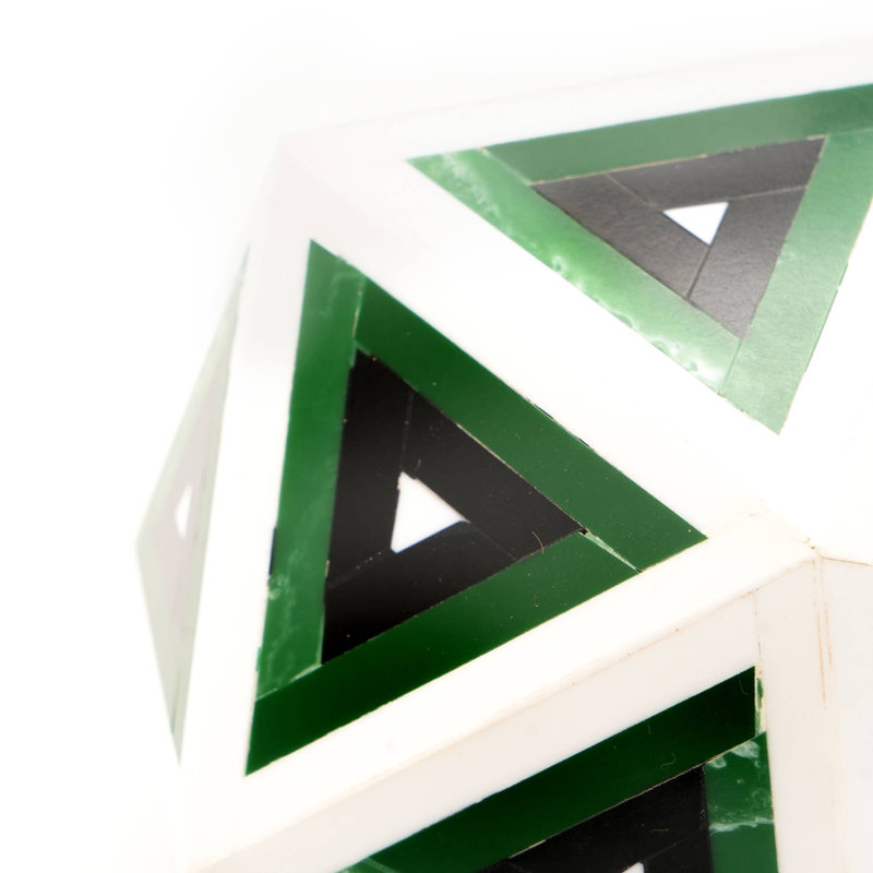 Orbe décoratif en forme de losange et de résine | Sculpture | Figurines | Vert et noir, Vert / noir
