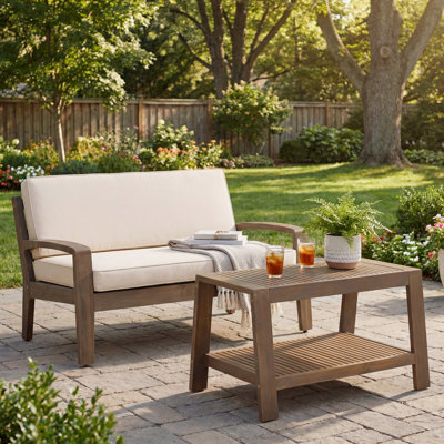 Ensemble de conversation 2 pièces en bois d'acacia gris d'extérieur - Causeuse et table basse avec coussins beiges résistants à l'eau, capacité de 350 lb pour le patio, la terrasse et la cour
