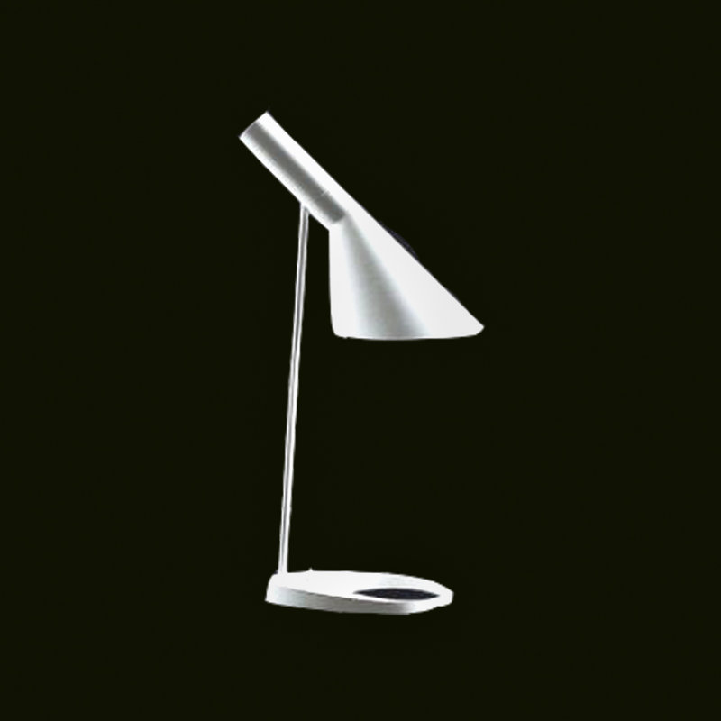 Lampe de table arquée 8 "avec prise Ransac, Noir