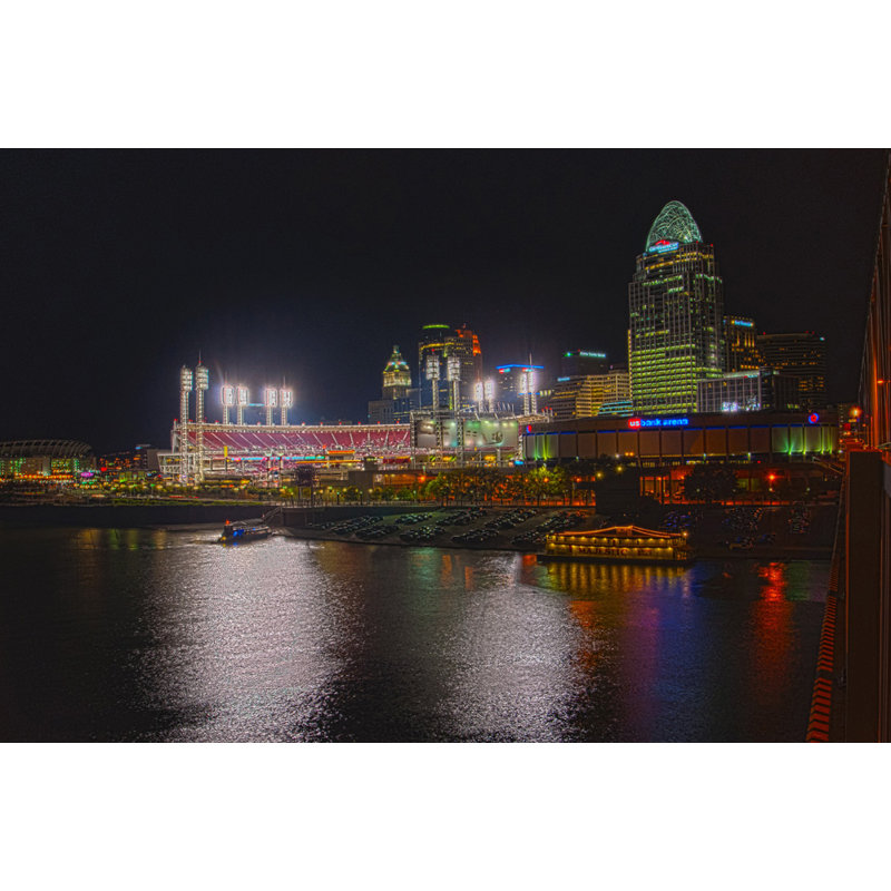 Great American Ballpark, H 16 po x l 24 po