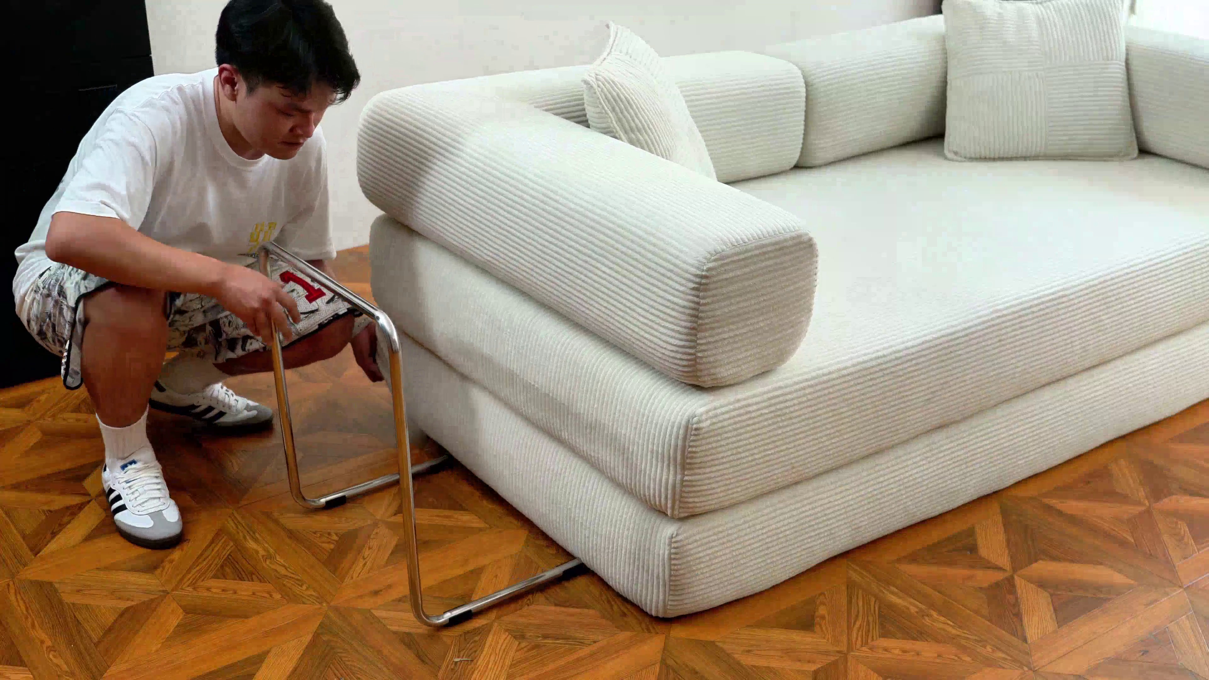 81.6" King Size Convertible Sleeper Sofa Bed With 2 Pillows, Corduroy Folding Mattress Couch Removable And Washable Sofa , Floor Sofa Lounge Couch For Living Room Small Spaces