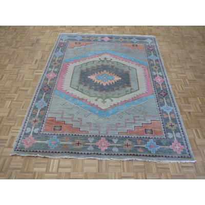 Tapis unique gris / bleu / rose 7 pi 11 po x 10 pi