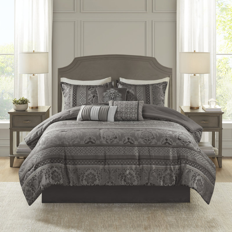 Ensemble d'édredon en jacquard de sept articles Bellagio, Édredon très grand californien + 6 pièces, Gris