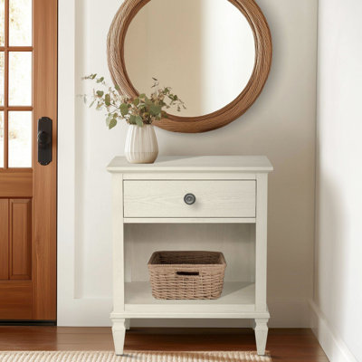 Table de chevet, crème antique, esthétique française, rangement ouvert, 1 tiroir, tablette, finition naturelle, brosses métalliques, tiroirs pleine extension, assemblage des pieds requis, placage de bois, contreplaqué, pieds solides crème