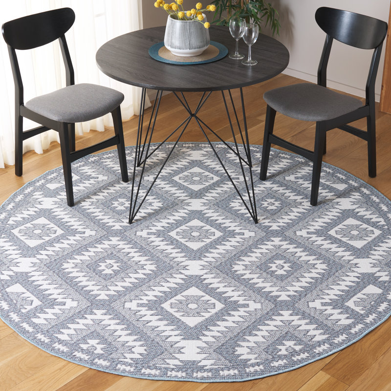 Kuisma Performance Rug, Round 6'7"