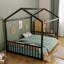Structure de lit pleine grandeur en métal de style Montessori, en forme de maison avec barrières de sécurité verticales pour enfants et tout-petits, facile à assembler, sans lattes, noir-642777194-642777196