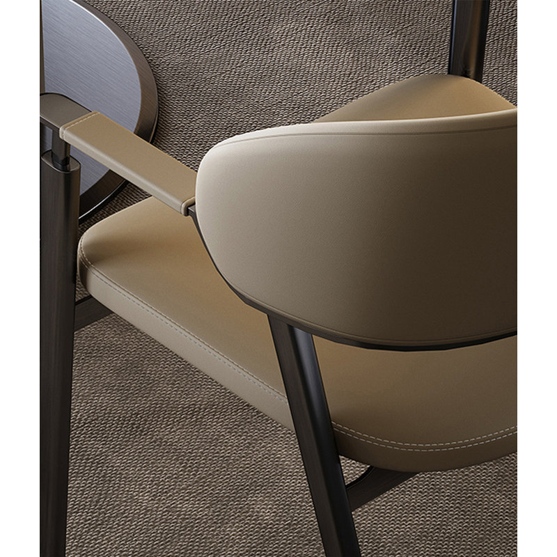 Chaise de salle à manger moderne et simple en cuir avec accoudoirs et dossier