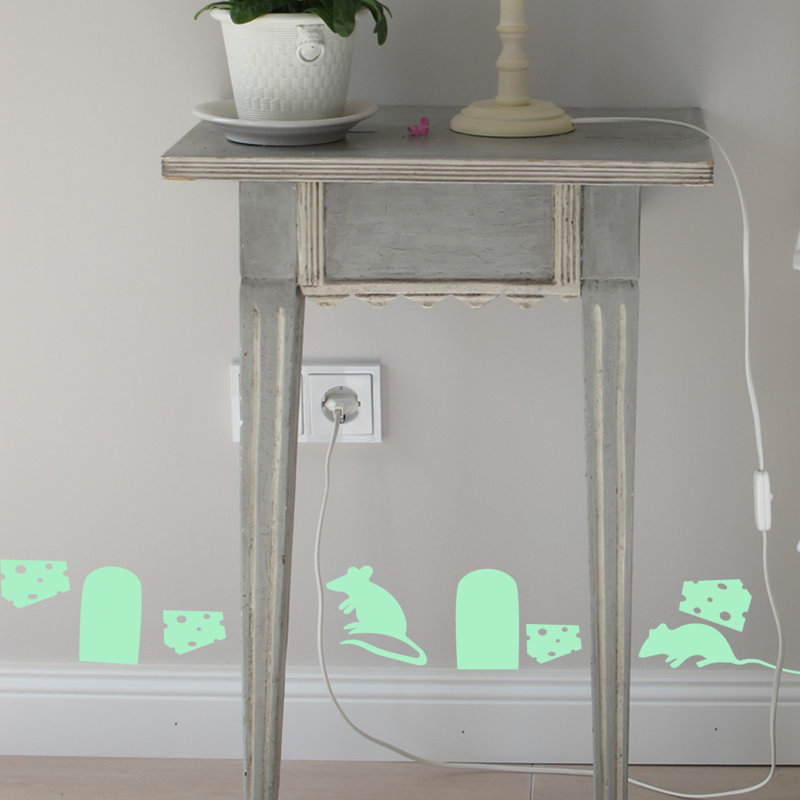 Hatzieleftheriadis Non-Wall Damaging Wall Decal