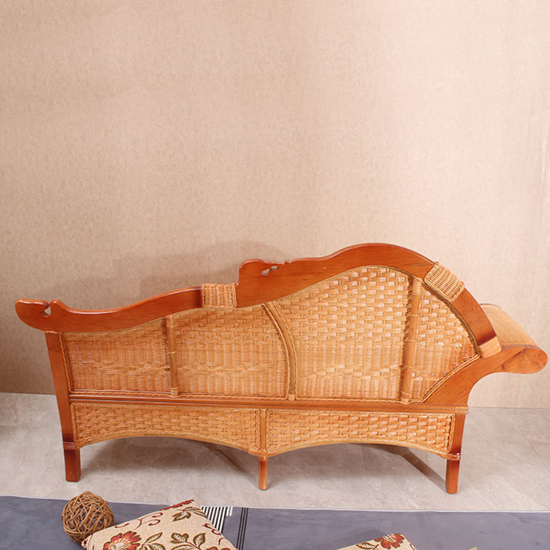 Chaises longues d'intérieur moderne en rotin moderne, Face à la gauche